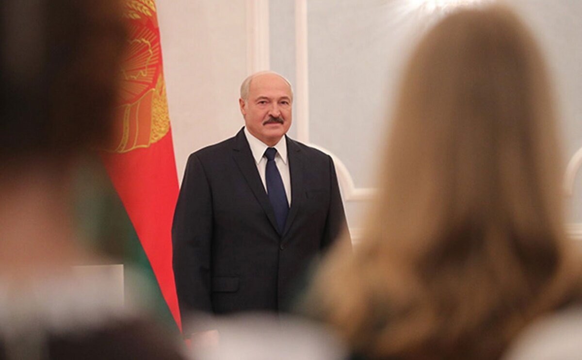 Лукашенко пожаловался Мишустину на "странные вещи" в Белоруссии