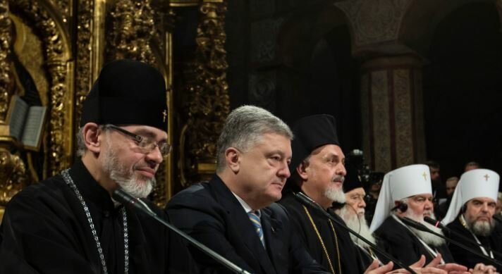 У Порошенко похвастались первыми фото “объединенного собора” – кадры