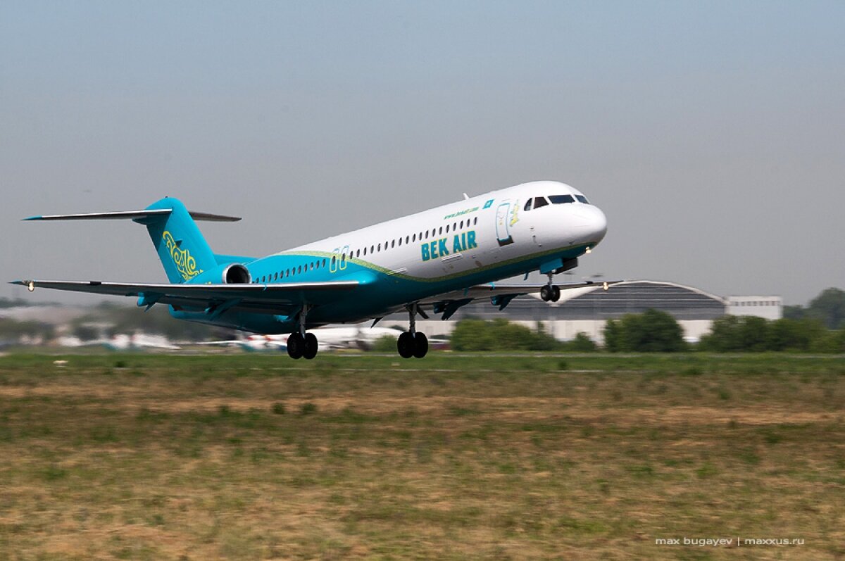Крушение самолета в Казахстане: пилот не успел подать сигнал бедствия, крики и паника в салоне - очевидцы