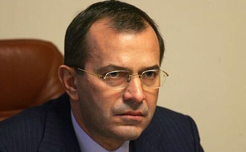 Вслед за Януковичем Интерпол снял с розыска и Клюева 