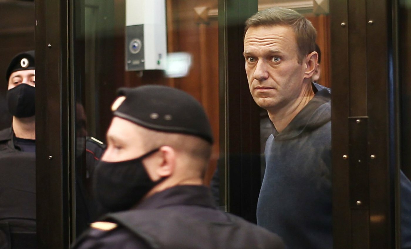 Отправить Навального в колонию общего режима попросил прокурор 
