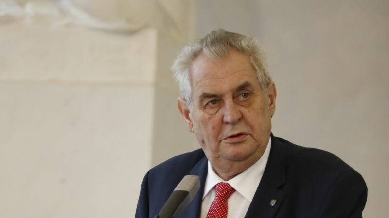 "Трусливый Евросоюз", - президент Чехии жестко осудил европейских политиков