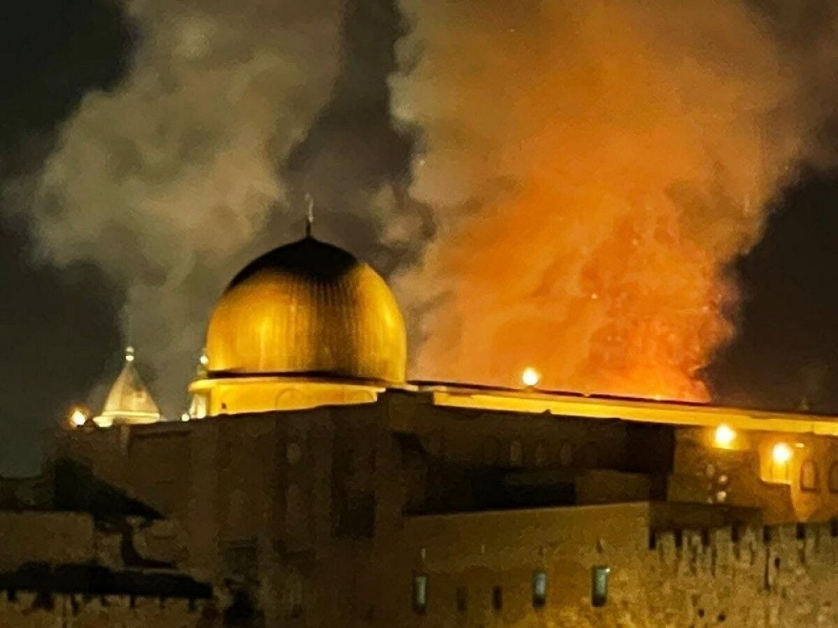 На Храмовой горе в Иерусалиме произошел пожар – кадры с места