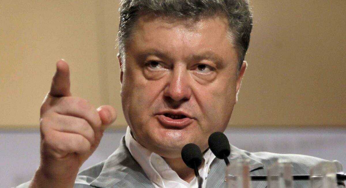 Порошенко в ярости требует объяснений от Зеленского из-за Донбасса - заявление