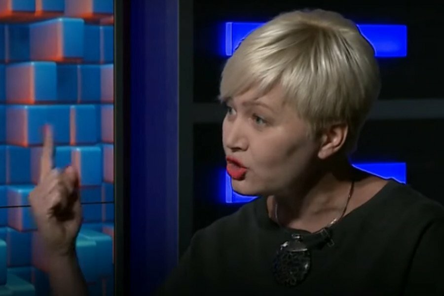 ​Писательница Лариса Ницой сорвала прямой эфир на украинском канале из-за русского языка - кадры