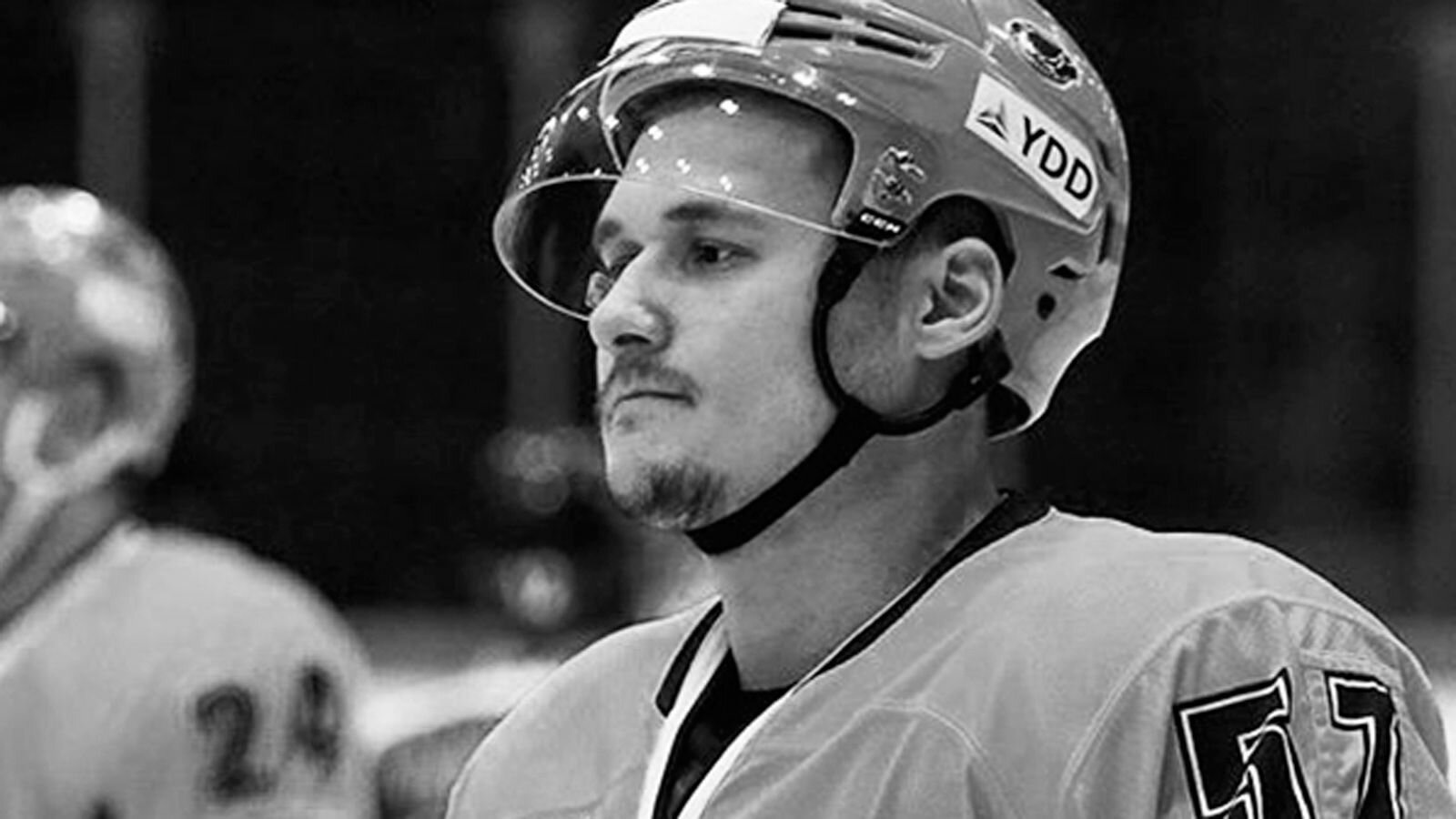 23-летний хоккеист "Южного Урала" Павел Крутий умер после тренировки: названа причина смерти