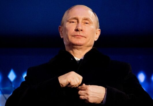 Берлускони: Путин лидер номер один, женщины бросаются ему на шею