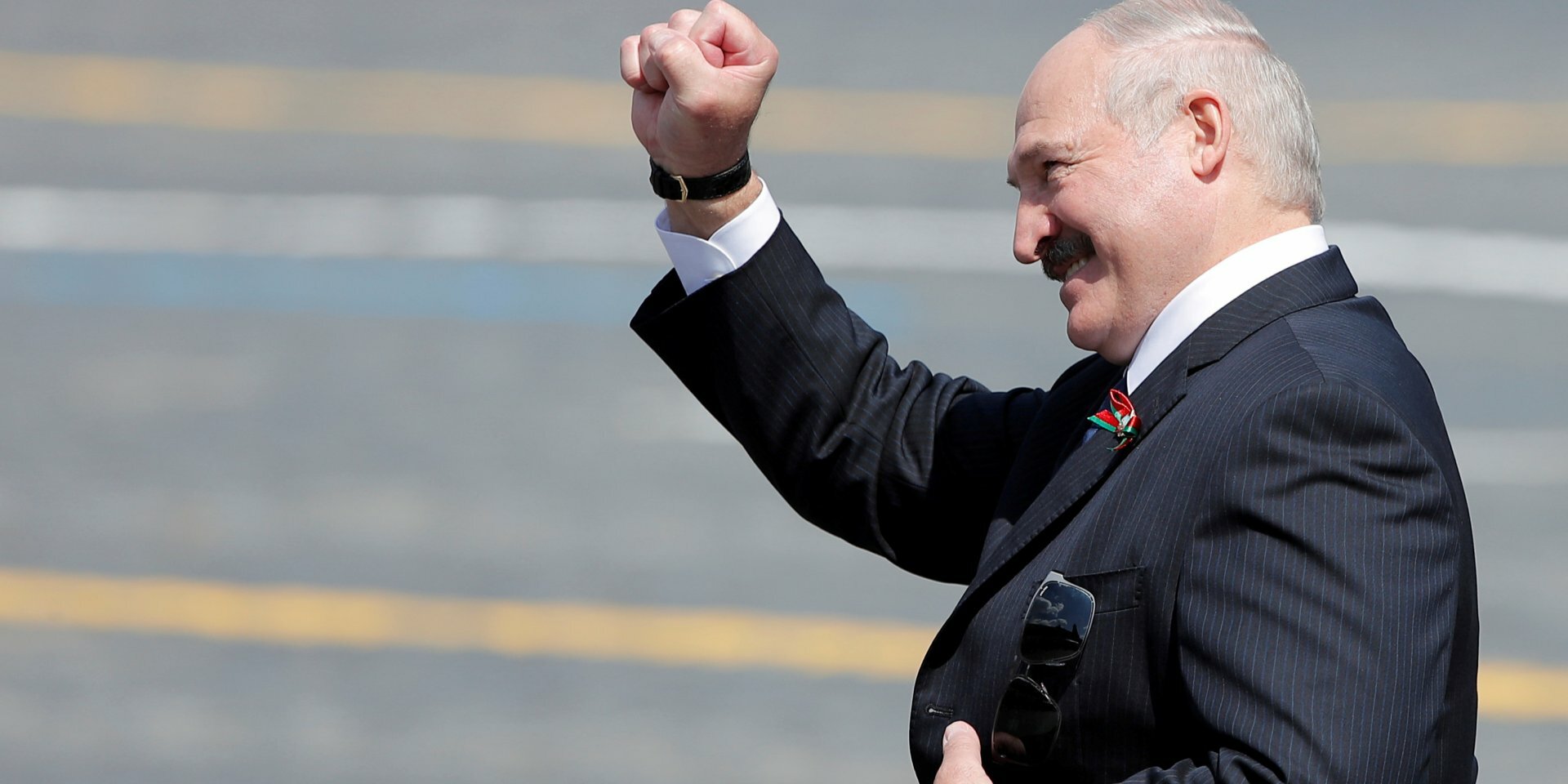 Лукашенко хотел объединить Белоруссию и Украину, чтобы остановить Россию, - Туск 