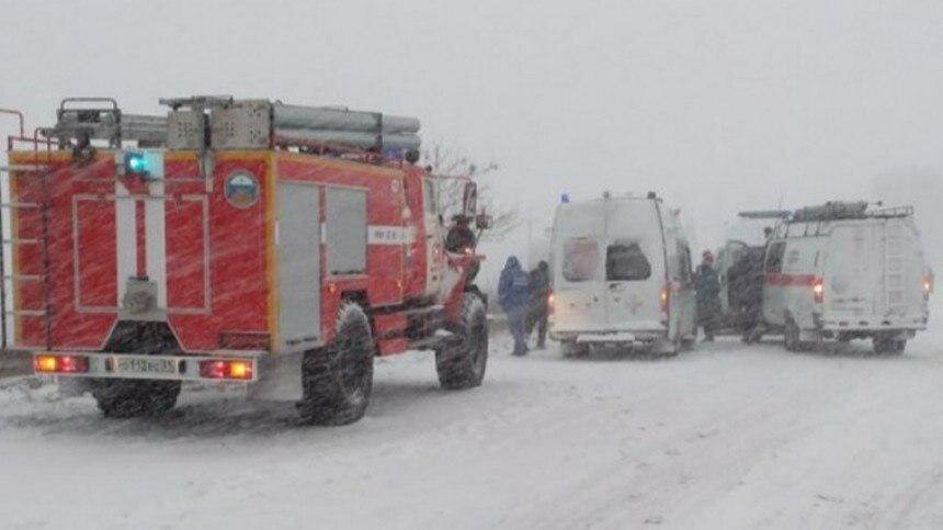 Под Белгородом автобус с десятками пассажиров рухнул в кювет - первые подробности