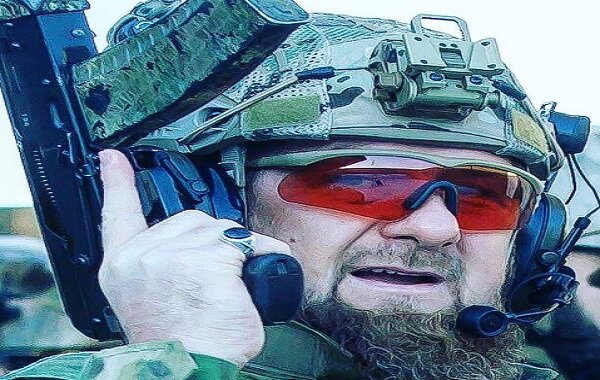 "Не будите духов войны": чеченский министр после слов Кадырова обратился к врагам, которых Россия "поставит раком"