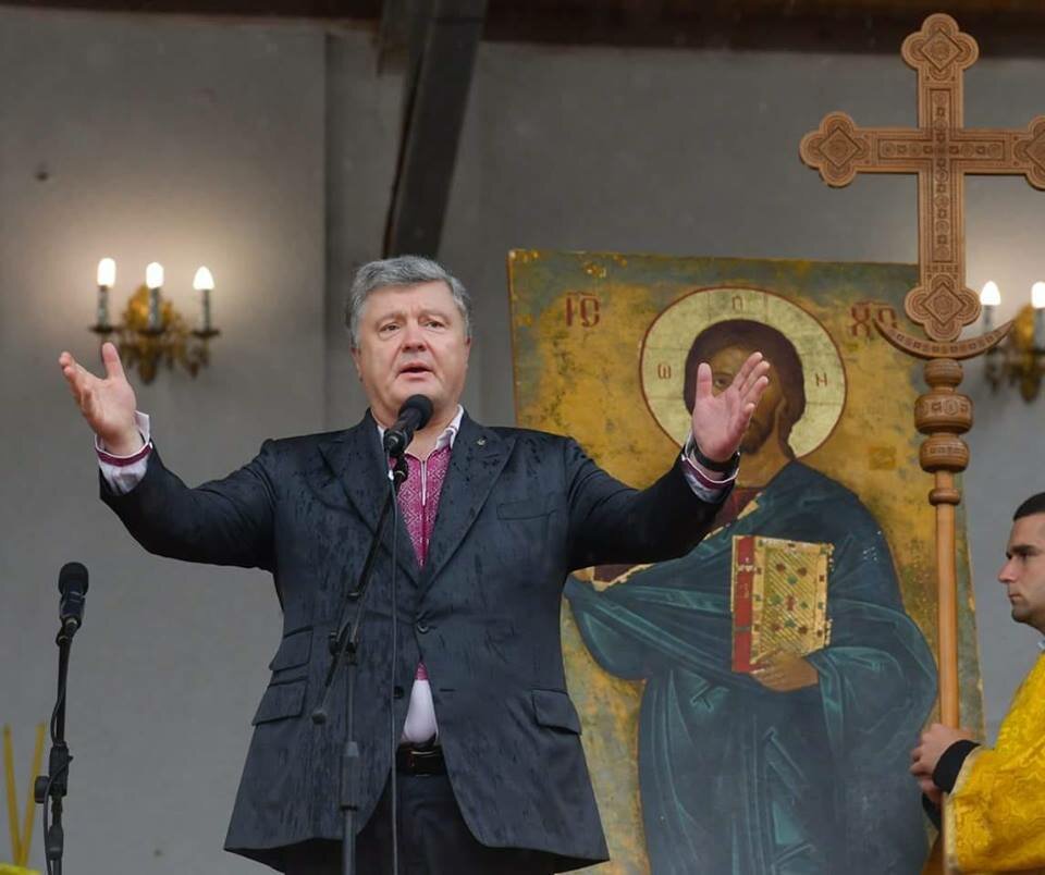 "Заражен страшным грехом", - высокопоставленный украинский священнослужитель ярко описал Порошенко
