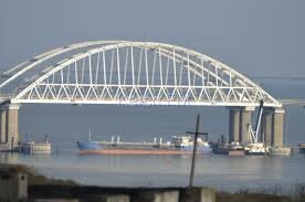 В Крыму приняли важное решение о движении судов в Керченском проливе после инцидента с "захватом" украинских кораблей