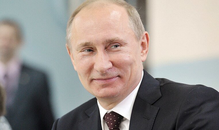 "Вот молодец, Сергей", - Путин язвительно подшутил над Фурсенко по поводу засилья иностранцев в "Зените". Кадры
