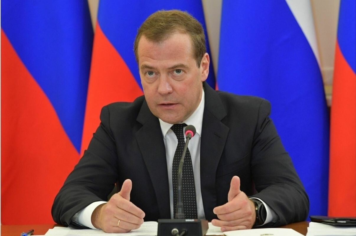 ​Медведев рассказал о 2008 годе и решении "воевать" с Грузией