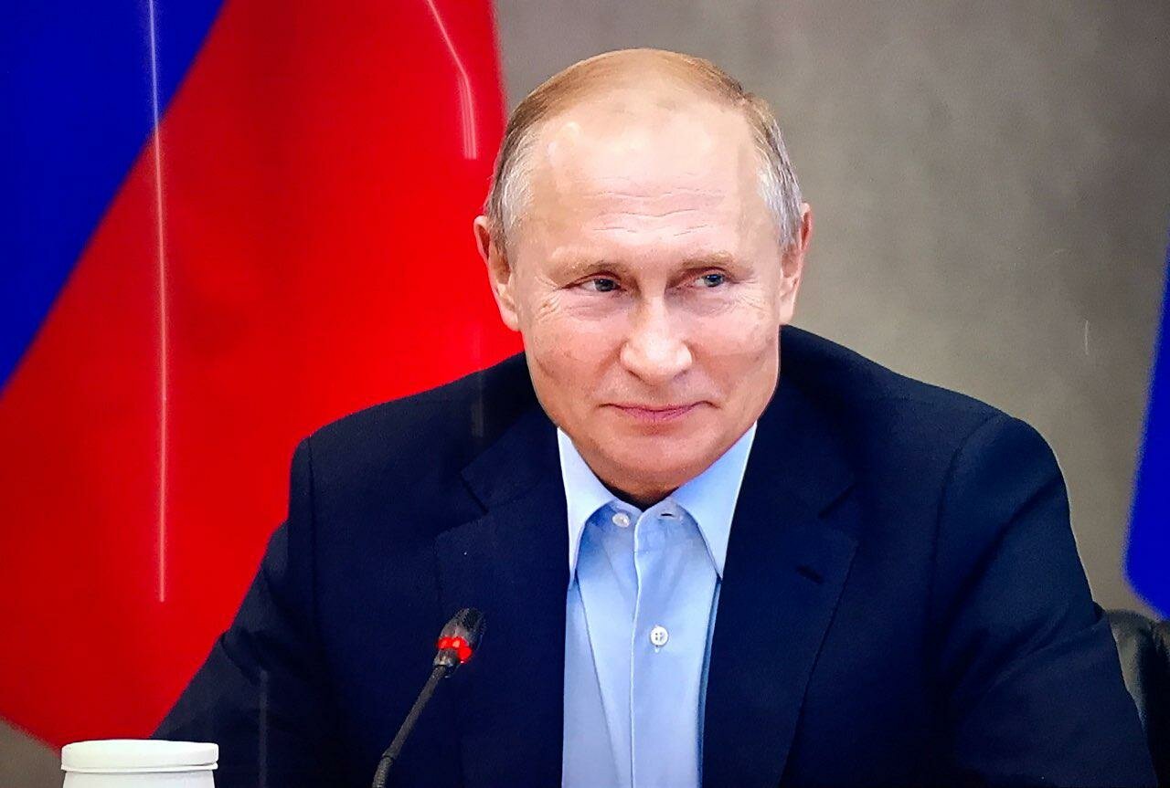 Путин в Ялте выставил ультиматум всем российским чиновникам