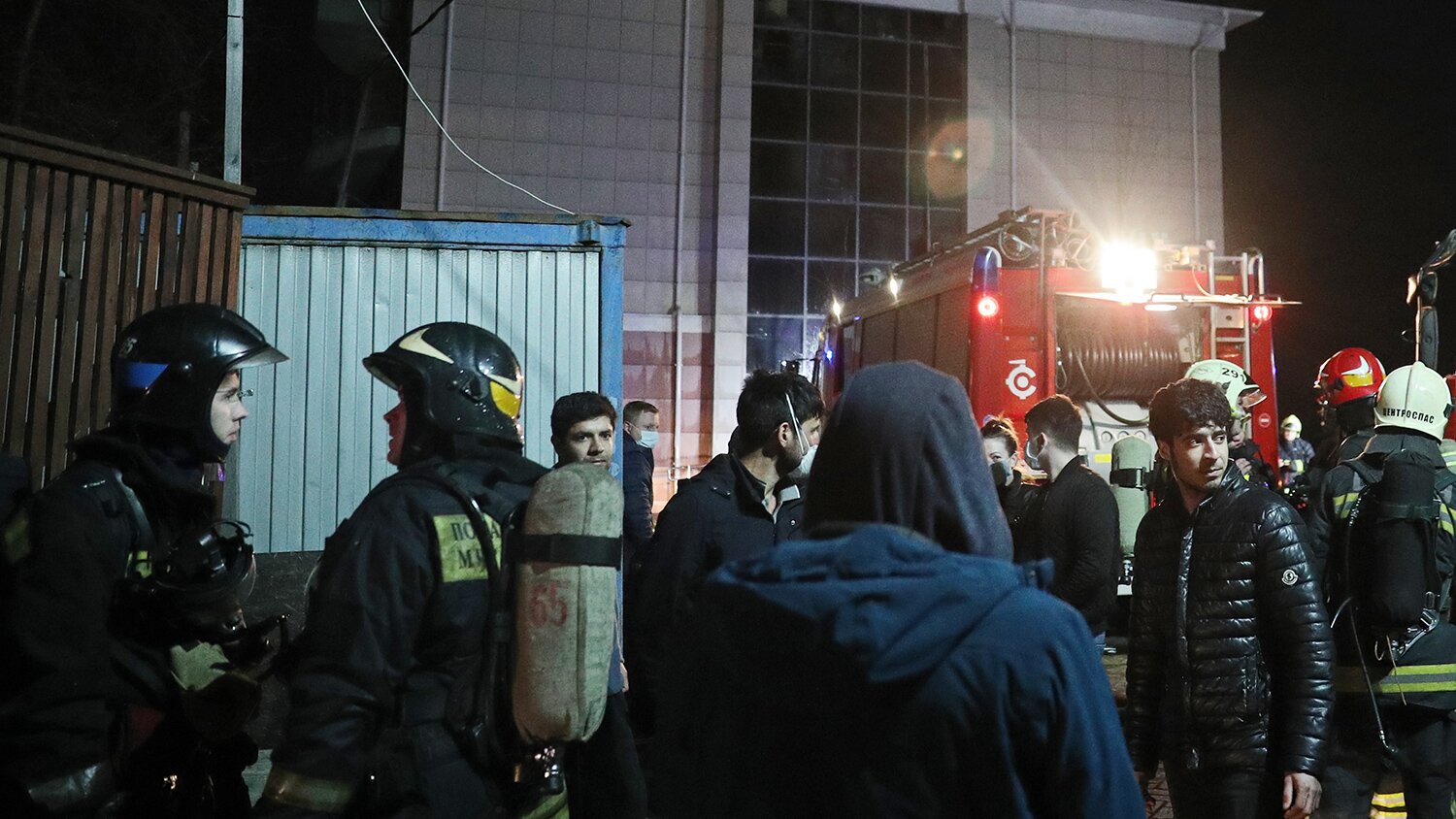 Десятки пострадали, четверо погибли: что известно о пожаре в доме престарелых в Москве