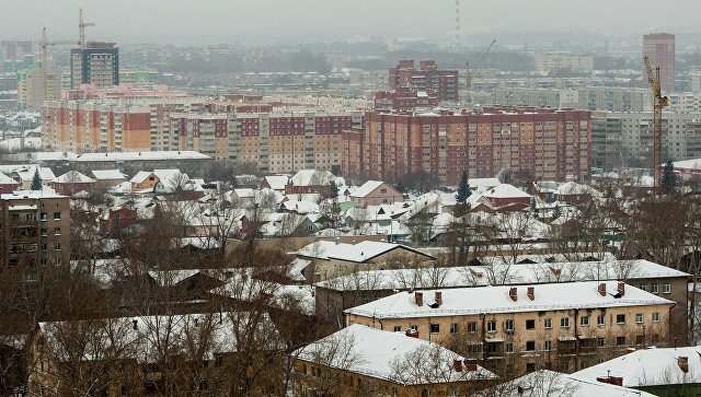 Школьница и студент в Новосибирске с топором и ножом напали на семью: ранен ребенок