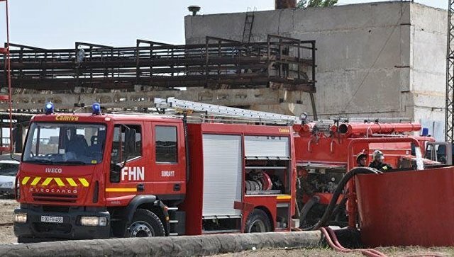 Взрыв жилого дома в Азербайджане: спасатели нашли две жертвы среди завалов - кадры