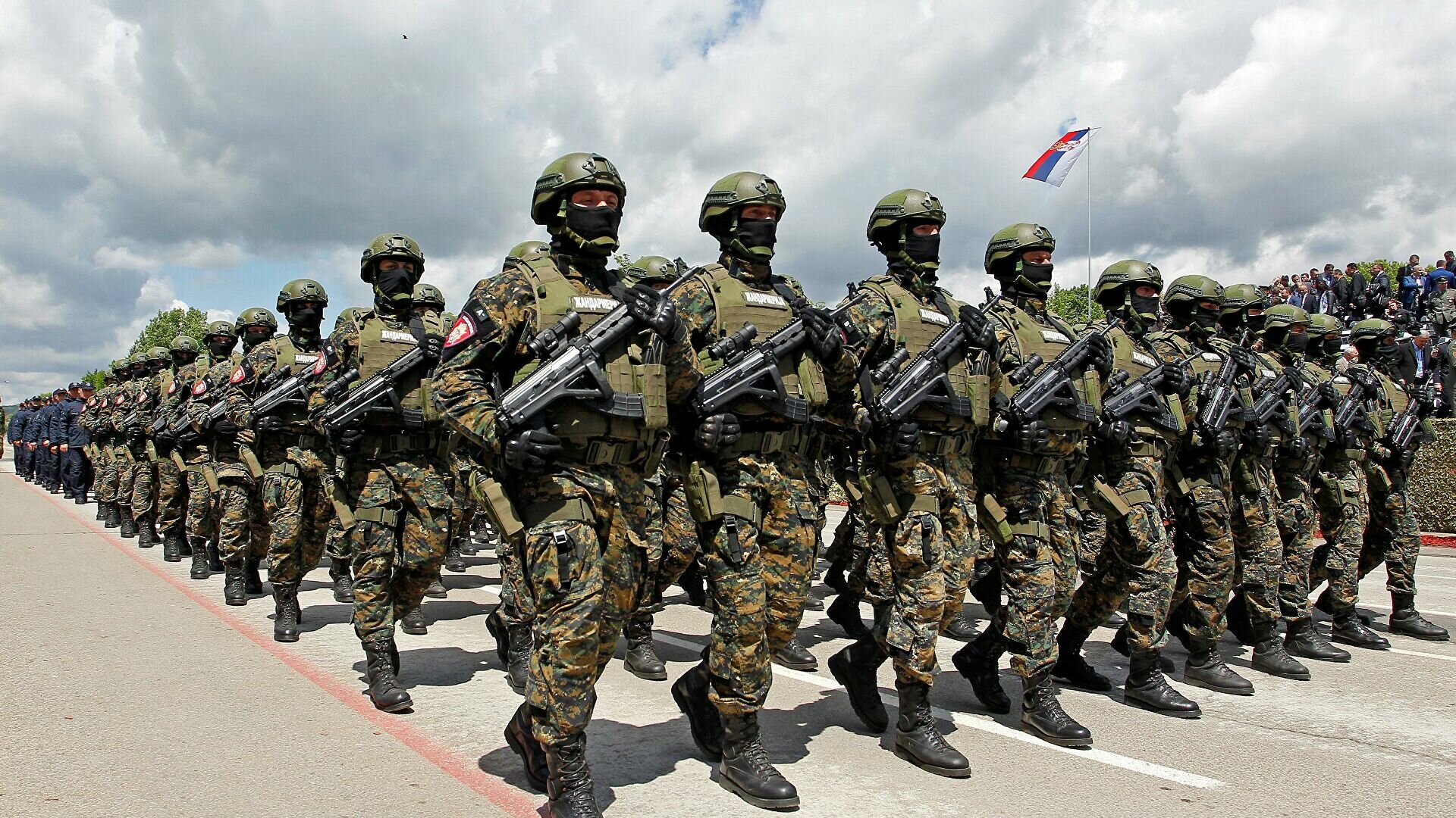 Сербия отказалась от военных учений с Россией и Белоруссией из-за давления Запада 