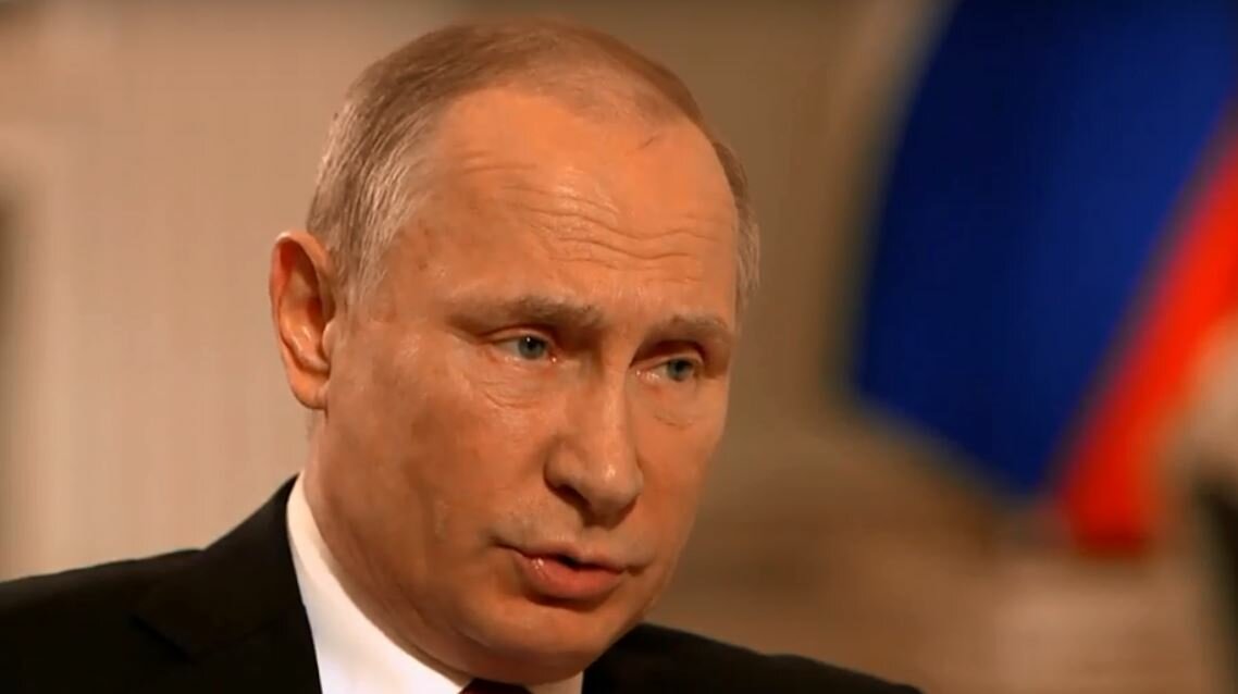 Путин рассказал, как боевики атаковали его вертолет и машину