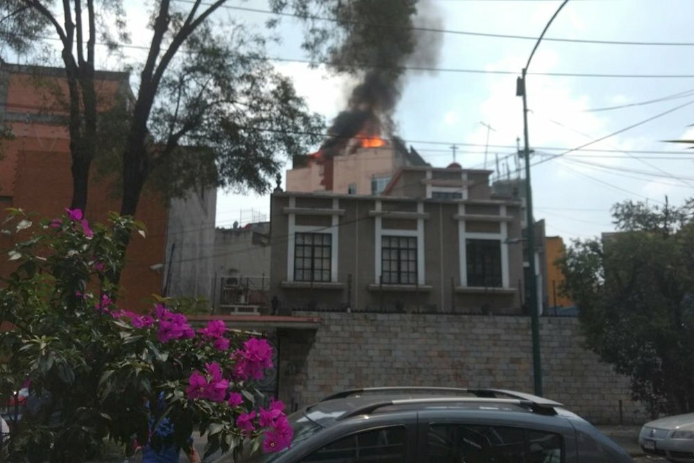После землетрясения poccийские дипломаты в Meксике остались без жилья и были эвакуированы - СМИ