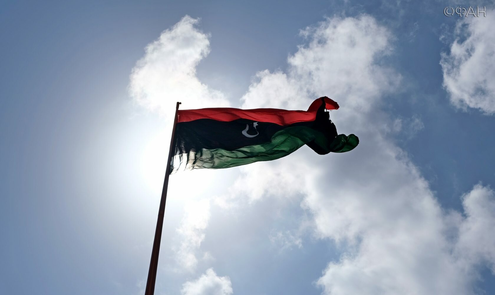 Пособники терроризма: ливийские власти тратят народные деньги не по назначению