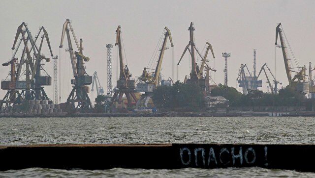 "Хотели как лучше", - в Сети высмеяли власти Киева, арестовавшие судно с украинцами на борту