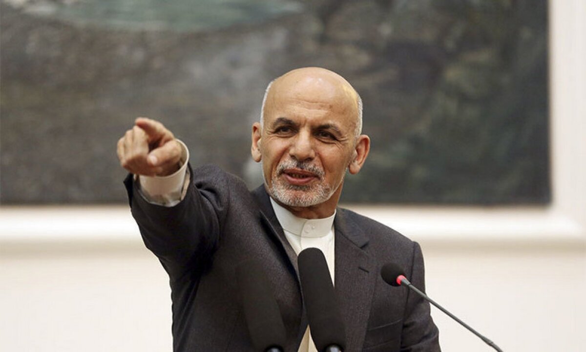 Президент Афганистана Ашраф Гани ушел в отставку и улетел в Таджикистан