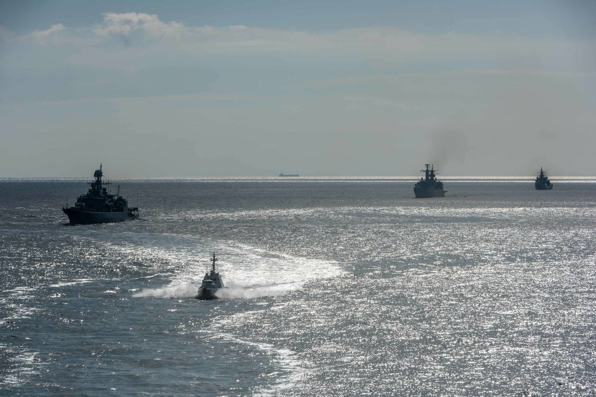 Корабли НАТО устроили провокацию против "Северного потока - 2"