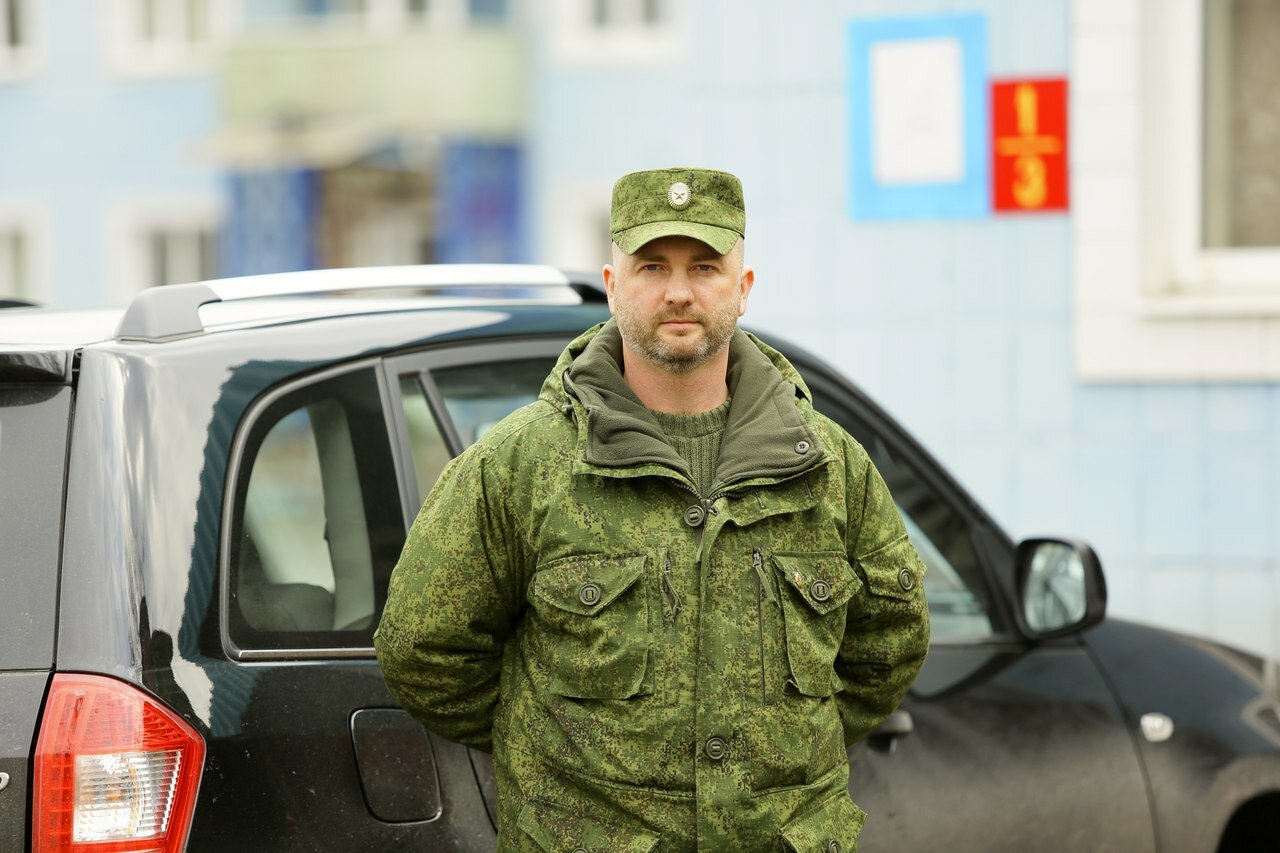 В Луганске ранен глава армии ЛНР Лещенко после взрыва в жилом доме