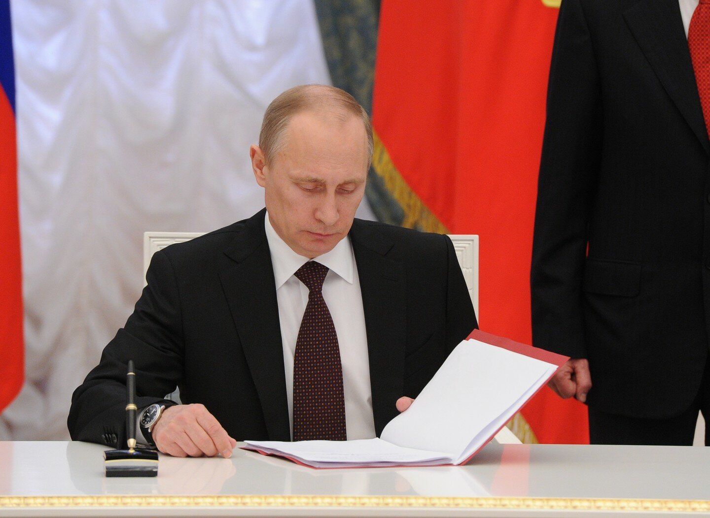 Указом Путина с высокопоставленных должностей сняты главы нескольких силовых структур в регионах