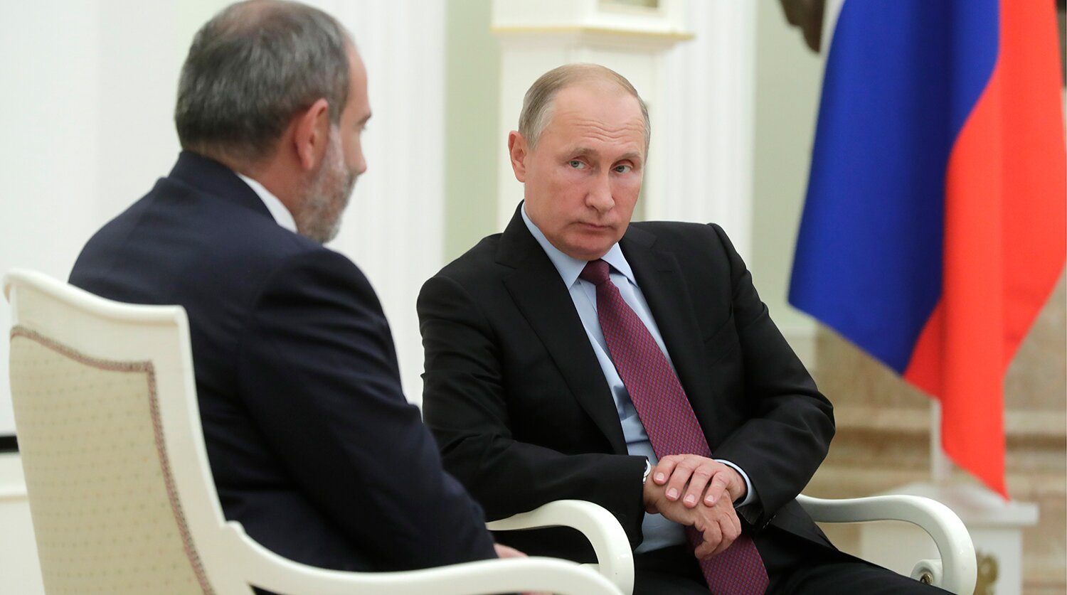 ​Путин похвалил Пашиняна в ситуации с Карабахом: "Ответственность взял на себя"
