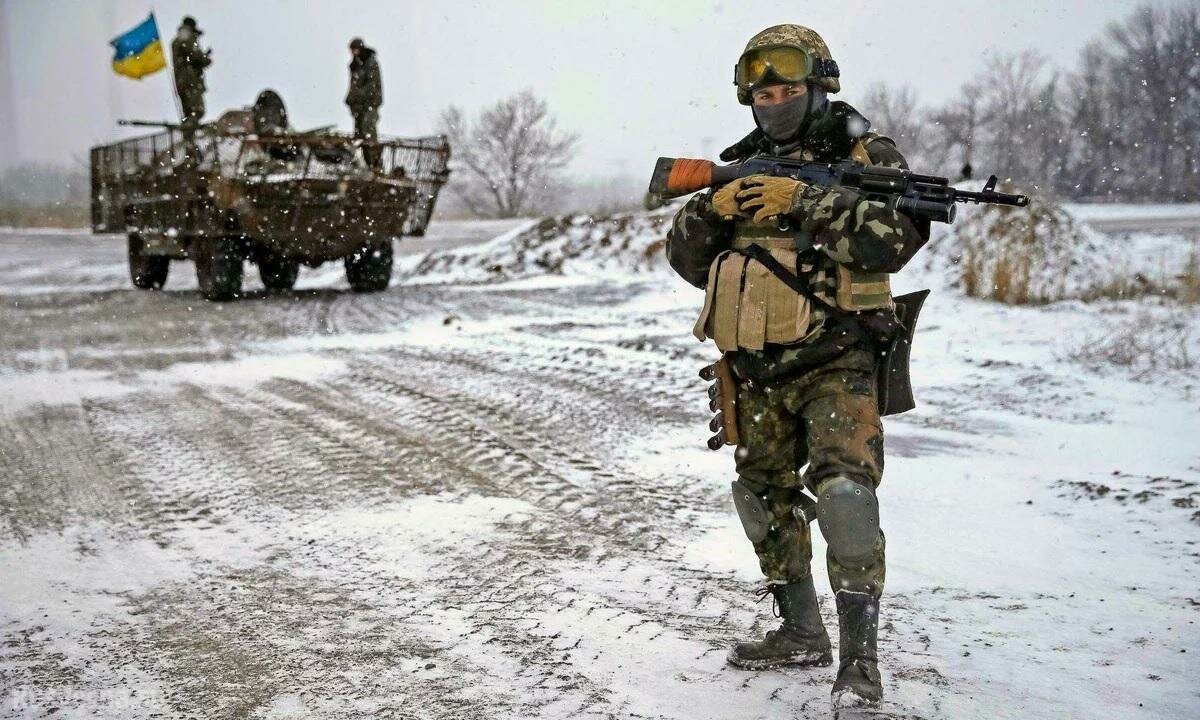 ЛНР обвинила ВСУ в размещении бронетехники в жилых массивах Донбасса
