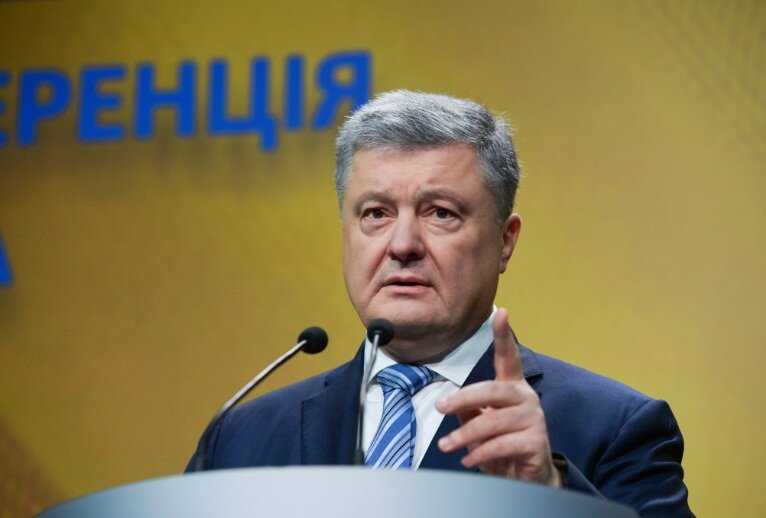 Порошенко померился рейтингами с украинскими политиками 