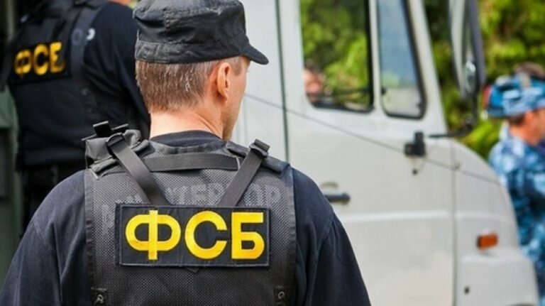 Сотрудники ФСБ установили личности организаторов звонков о минировании в России