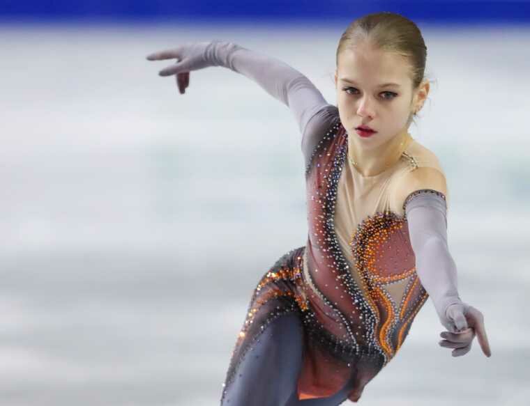 Юная Александра Трусова феерично выступила на чемпионате России и побила мировой рекорд Загитовой