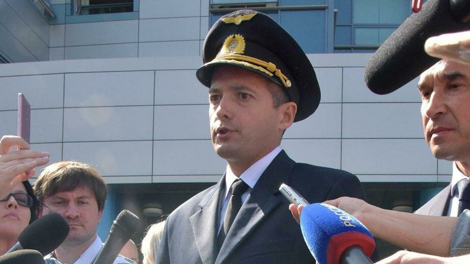 ​Дамир Юсупов, спасший пассажиров лайнера "A321", неожиданно извинился перед ними