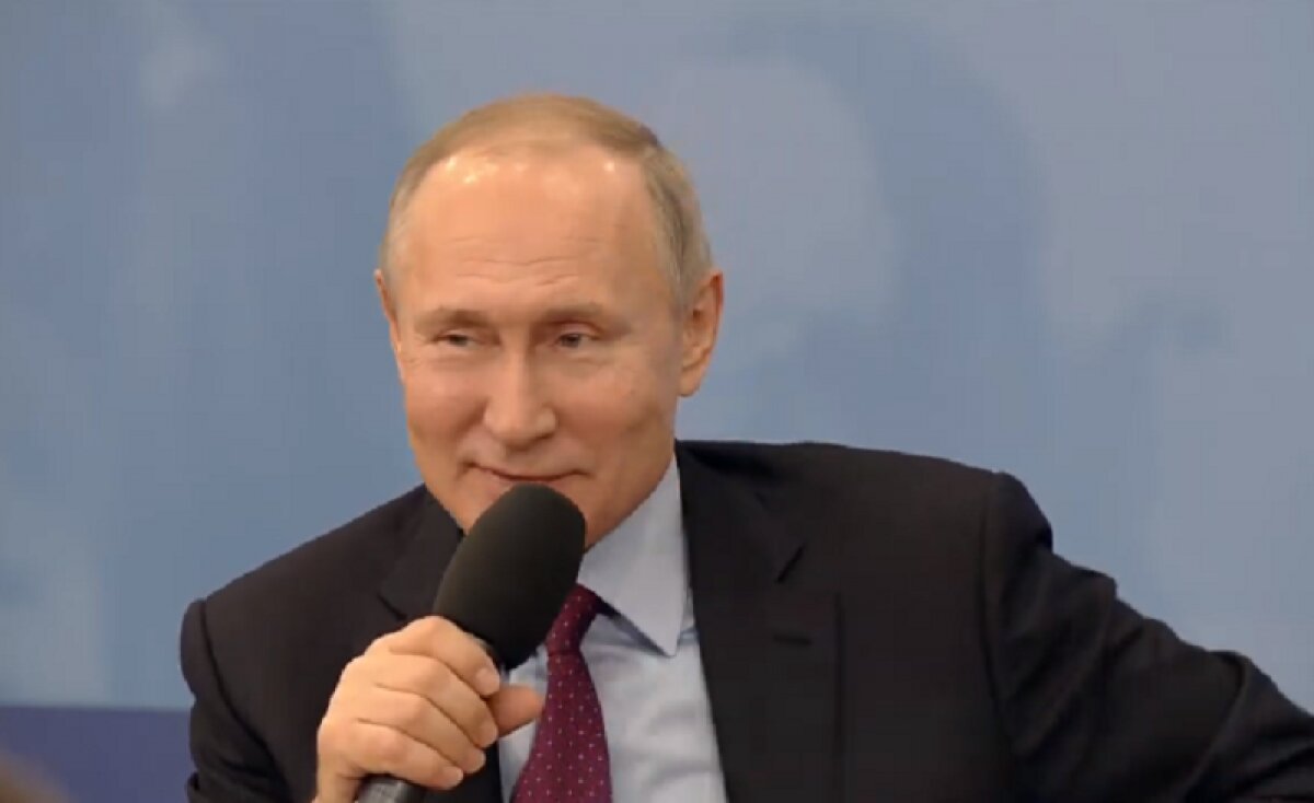 Путин подшутил над Голиковой фразой из фильма "Иван Васильевич меняет профессию"