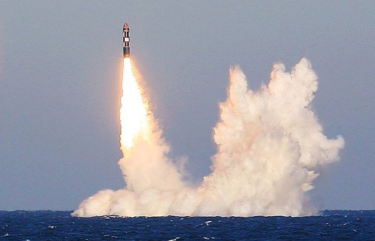Запуск российской "Булавы" заставил японцев задуматься о создании атомной бомбы