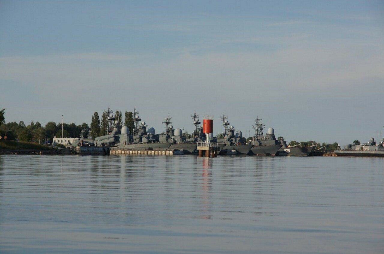 Нашли на кладбище: известно, кто и с какой целью угнал два ракетных корабля из порта в Калининграде