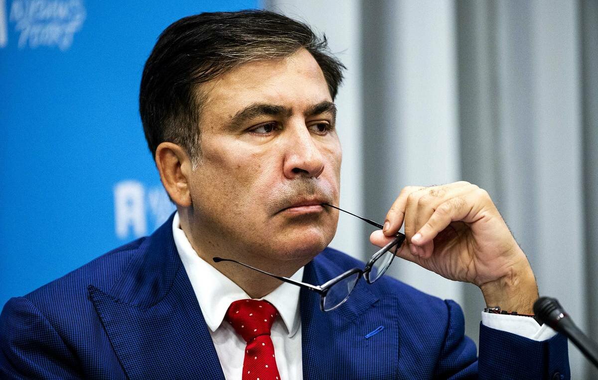 Саакашвили предрек попадание регионов Украины под влияние России 