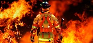 Серьезный пожар на химическом заводе в Мельбурне: ядовитый смог затянул весь город - видео