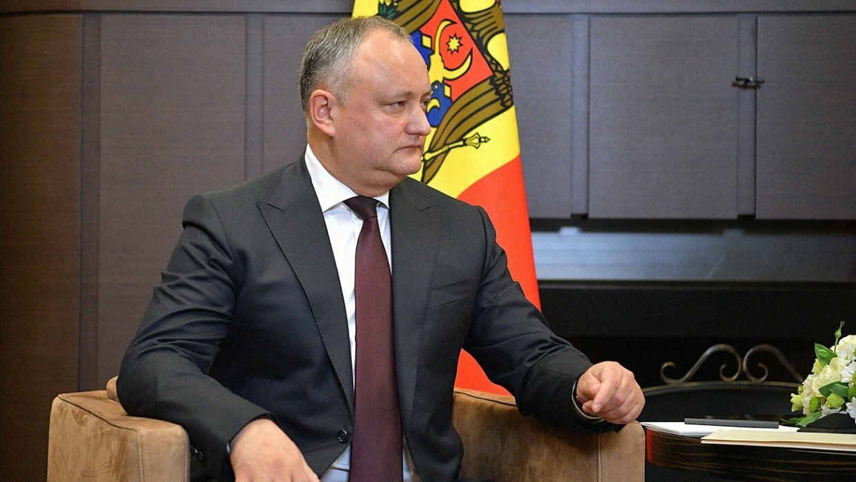 Додон пригрозил новоизбранному парламенту Молдавии роспуском 