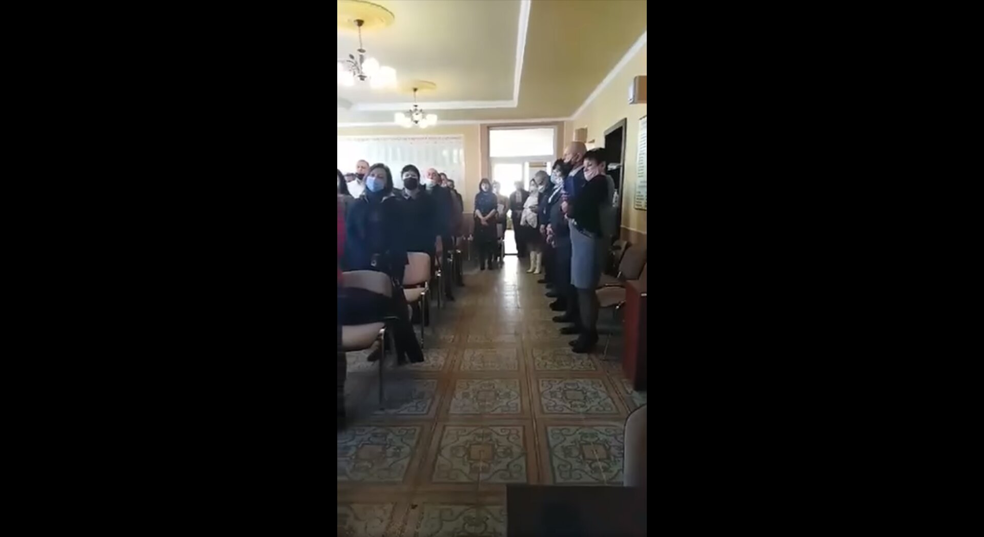 Закарпатские депутаты после присяги спели гимн Венгрии, а не Украины: видео вызвало скандал 