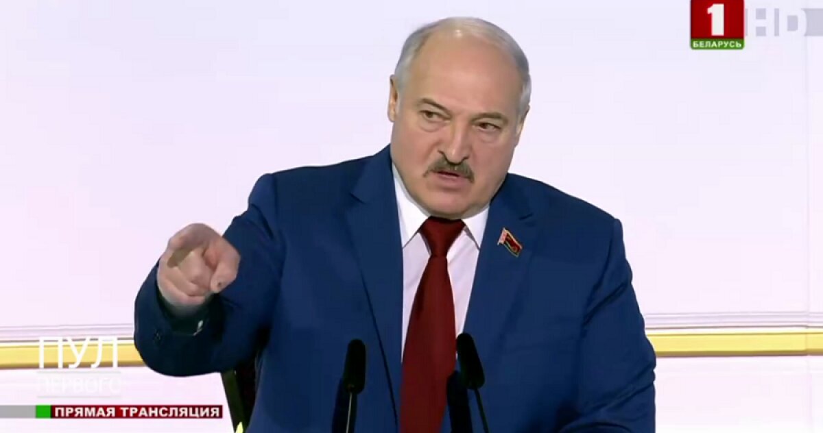 Лукашенко пообещал "вырезать каленым железом" частные клиники