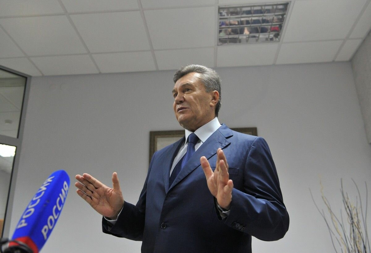 Стало известно о планах Януковича выехать из России: названа страна 