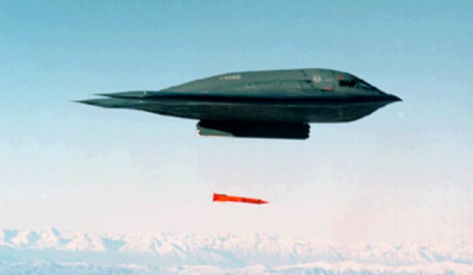  В Америке успешно испытали две новейшие атомные бомбы, относящиеся к серии B61
