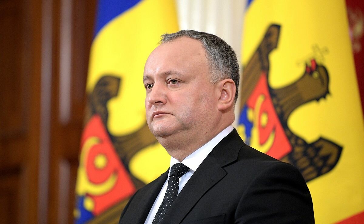 Додон пригрозил тюрьмой сторонникам объединения Молдавии с Румынией 