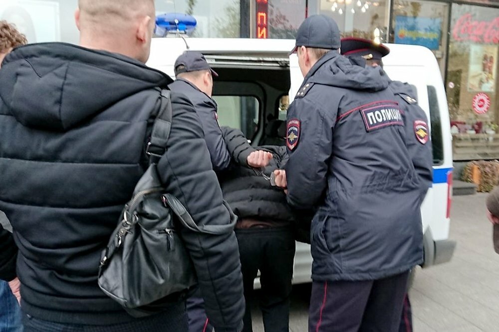 Опубликовано видео допроса Бориса Герца, ударившего ножом Татьяну Фельгенгауэр. Кадры