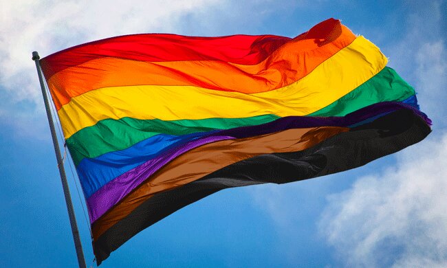Власти дали добро: в российской деревне впервые пройдет гей-парад - подробности